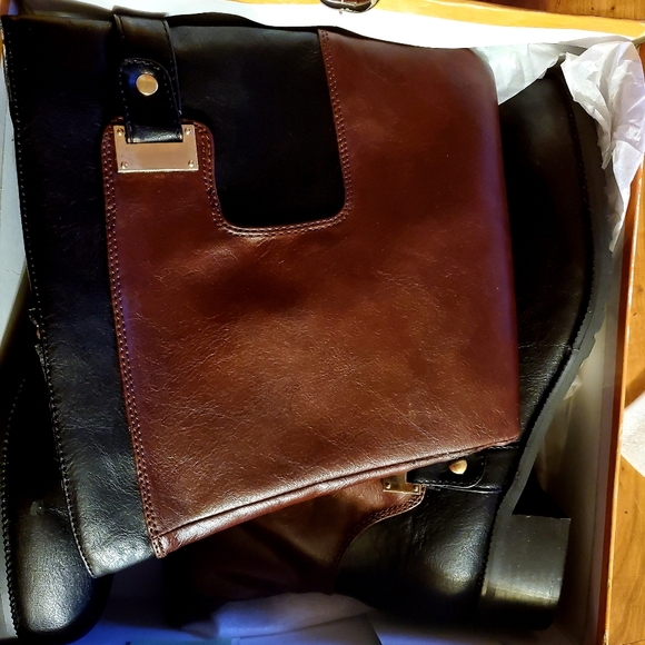 Boots - Picture 5 of 5